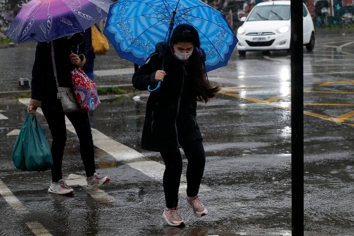 El meteorólogo Eduardo Sáez indicó que las precipitaciones abarcarán desde la Región de Coquimbo hasta El Maule.