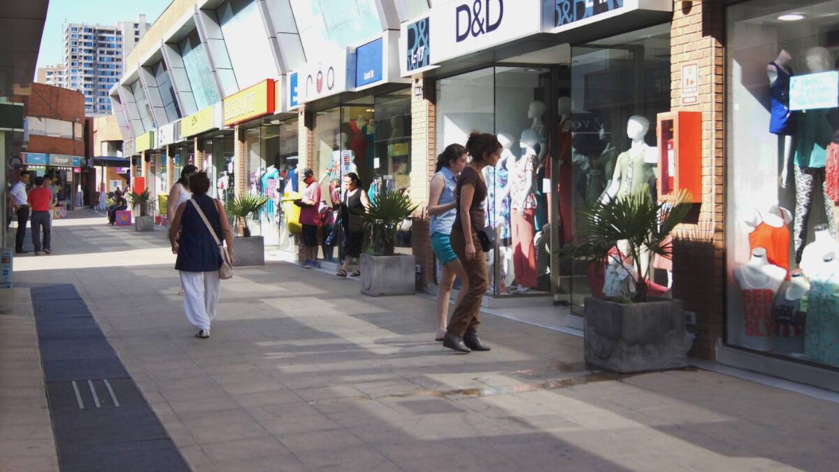 Estos locales de emblemático barrio comercial de Santiago podrán vender a través de Mercado Libre