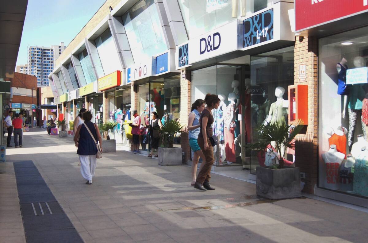 Estos locales de emblemático barrio comercial de Santiago podrán vender a través de Mercado Libre