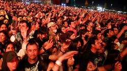 Por la cancelación de Blink-182: Sernac ofició a productora de Lollapalooza Chile 2023 tras cambio en la parrilla