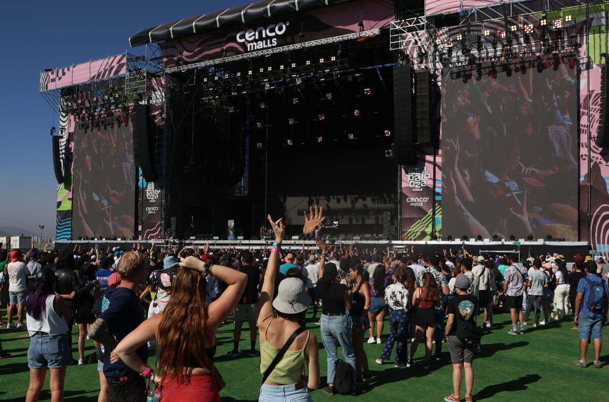 Si te gusta el género urbano, estos son los artistas que tienes que ver en Lollapalooza Chile 2025