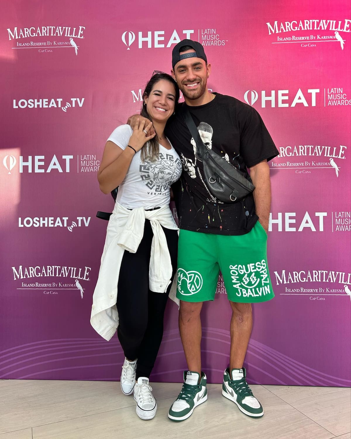 Junto a su hermano Austin. Foto: Instagram.