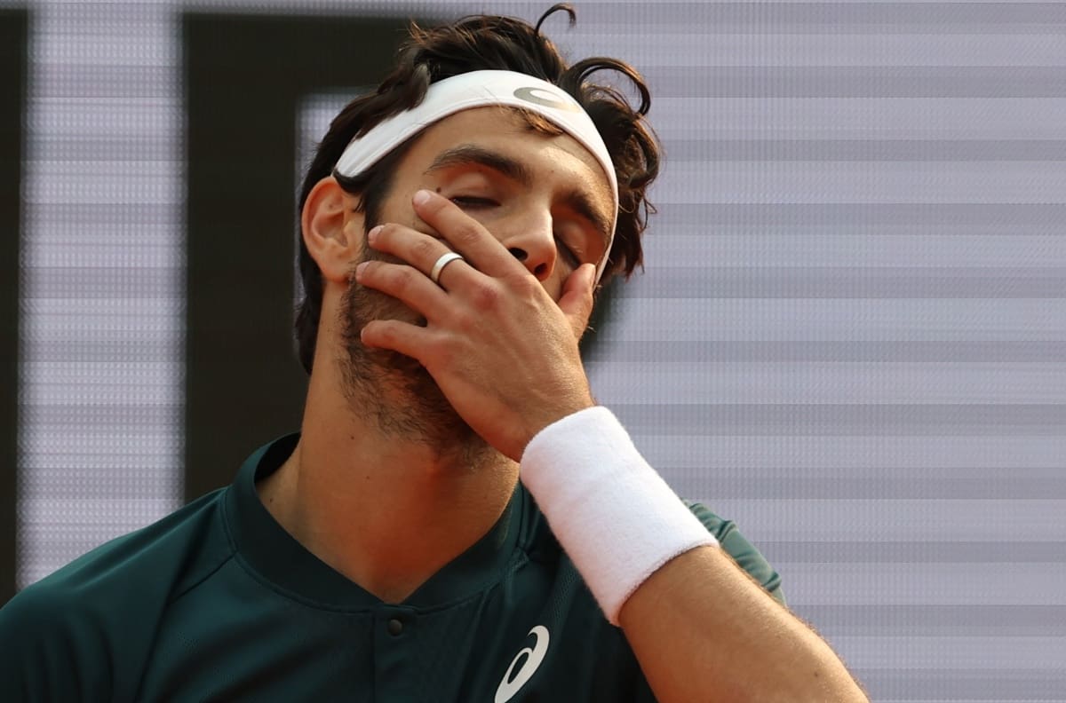 Lorenzo Musetti estira la pesadilla de sus lesiones y se perderá Wimbledon 2026