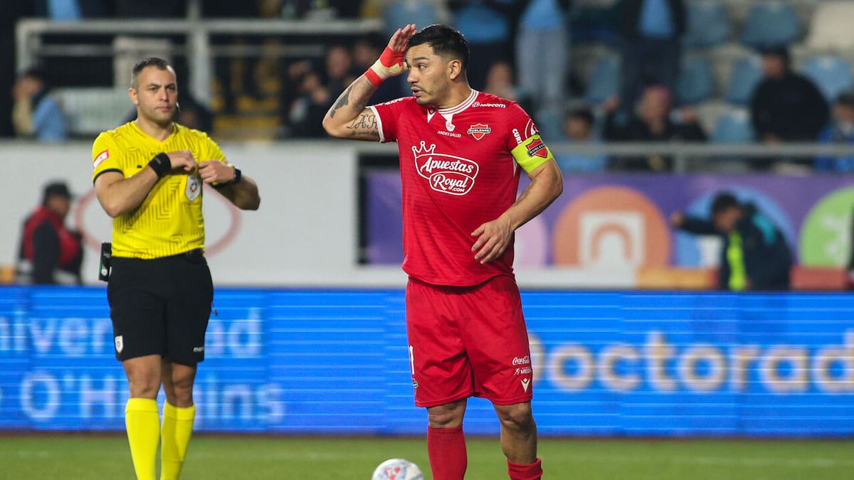 Lorenzo Reyes se culpa por la eliminación de Ñublense tras errar increíble penal: “Les fallé a todos”