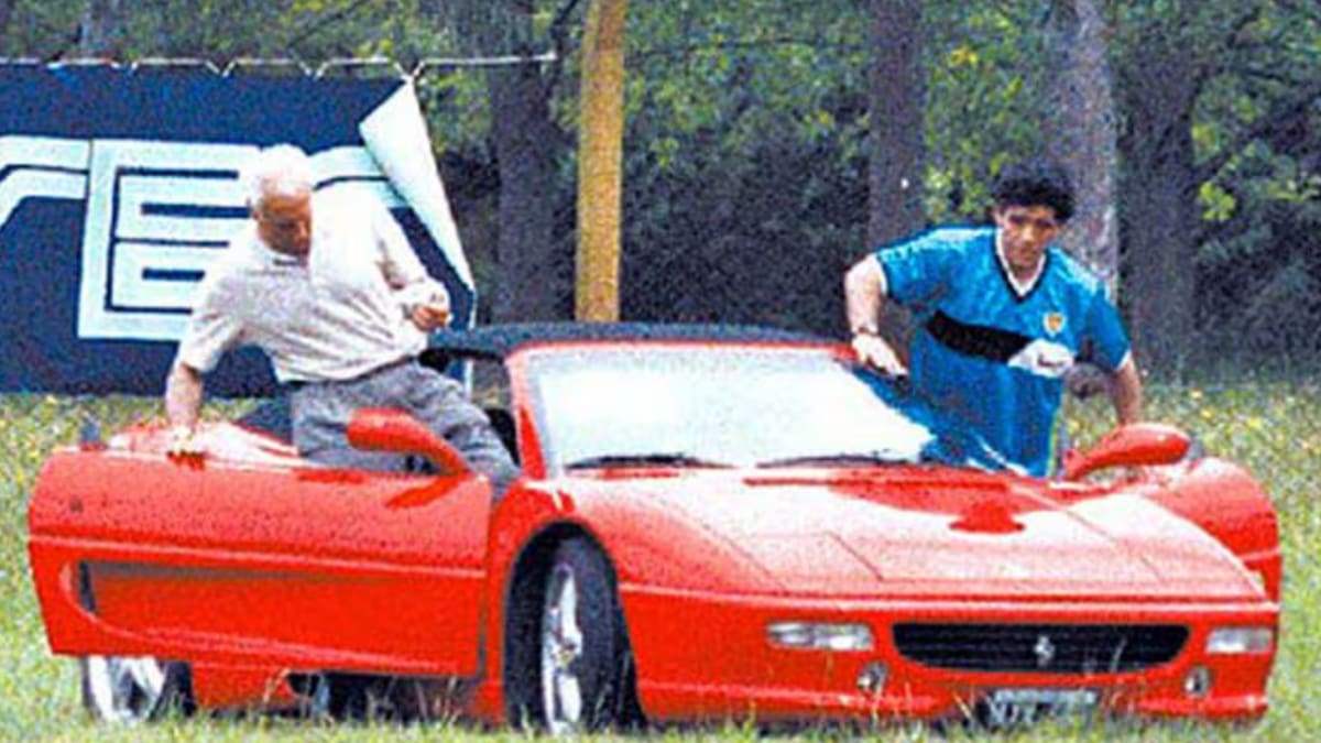 Diego Armando Maradona y su pasión por los autos