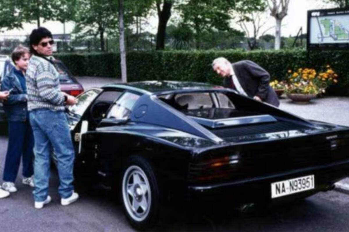 La mítica Ferrari Testarrosa negra