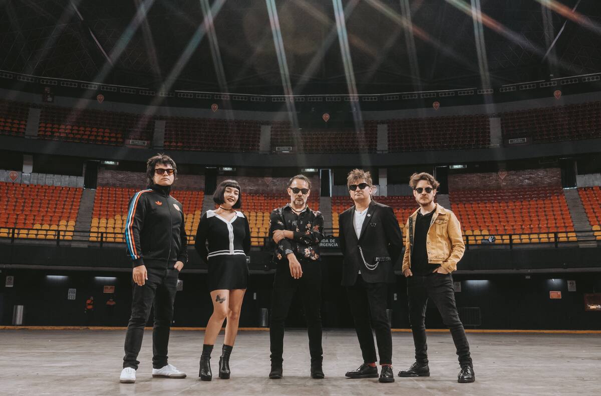 Los Bunkers cierran su gira con un histórico concierto en Rapa Nui
