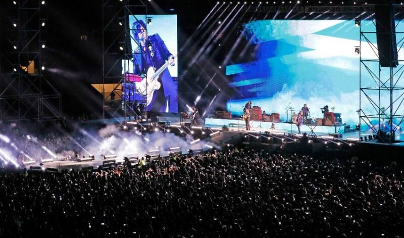 Más de 40 mil personas asistieron al concierto de Los Bunkers en el Ester Roa.