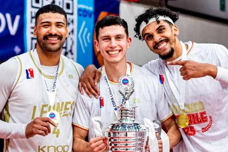 El club felino levantó la Copa Chile 2025. Foto: @re_vuelo.visual en Instagram.