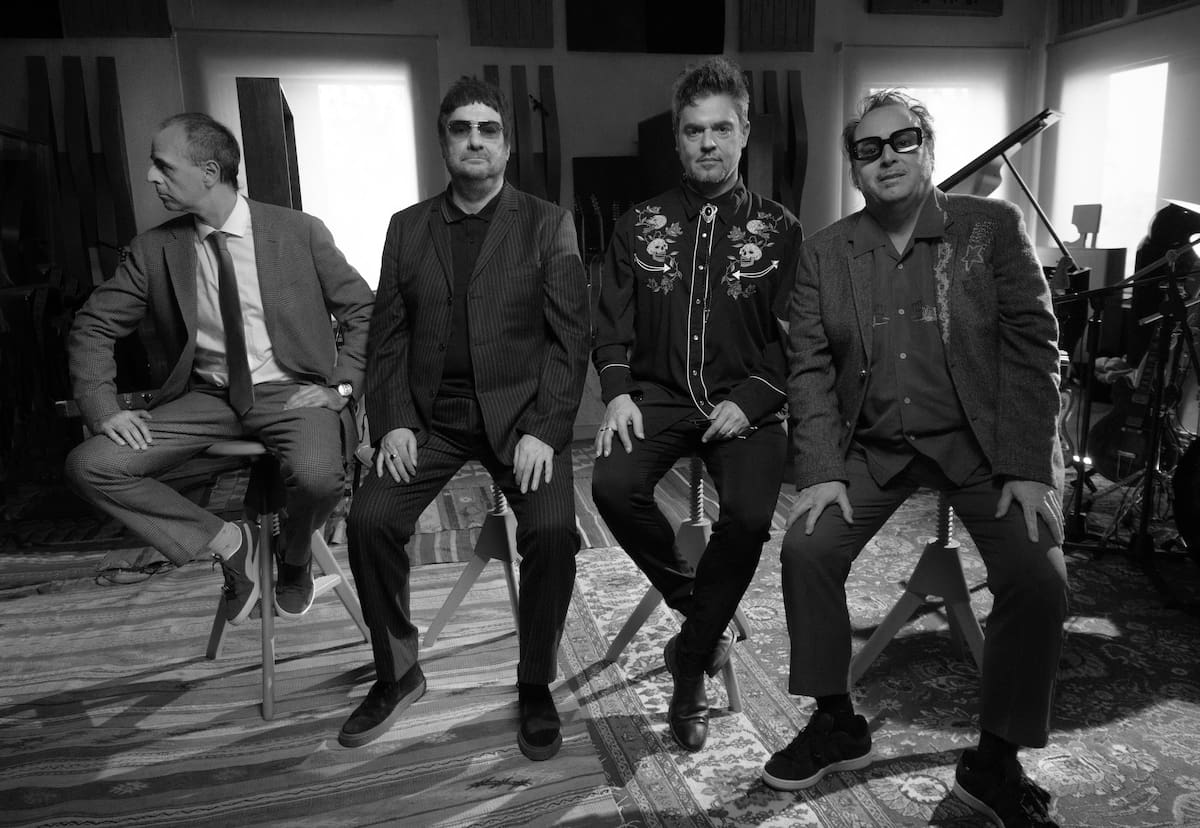 Los Tres y su Revuelta: Suman nuevas fechas en norte, centro y sur de Chile.