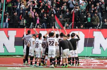 Se remece el fútbol chileno: una de las divisiones podría aumentar sus ascensos para 2024