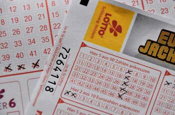 Ganó más de 80 millones de euros y sueña con comprar coches viejos y trabajar desde casa