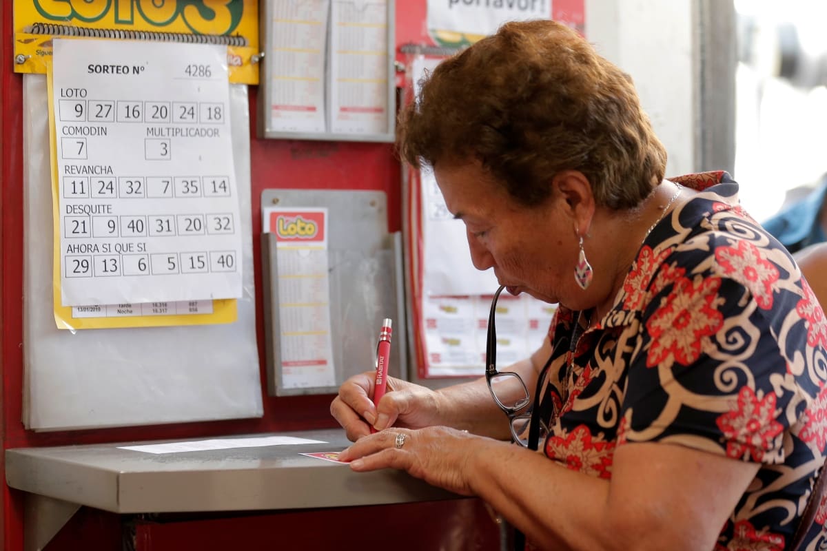 Revisa los números ganadores del Loto.