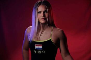 La exnadadora paraguaya que fue expulsada de París 2024 y ahora se dedica a OnlyFans