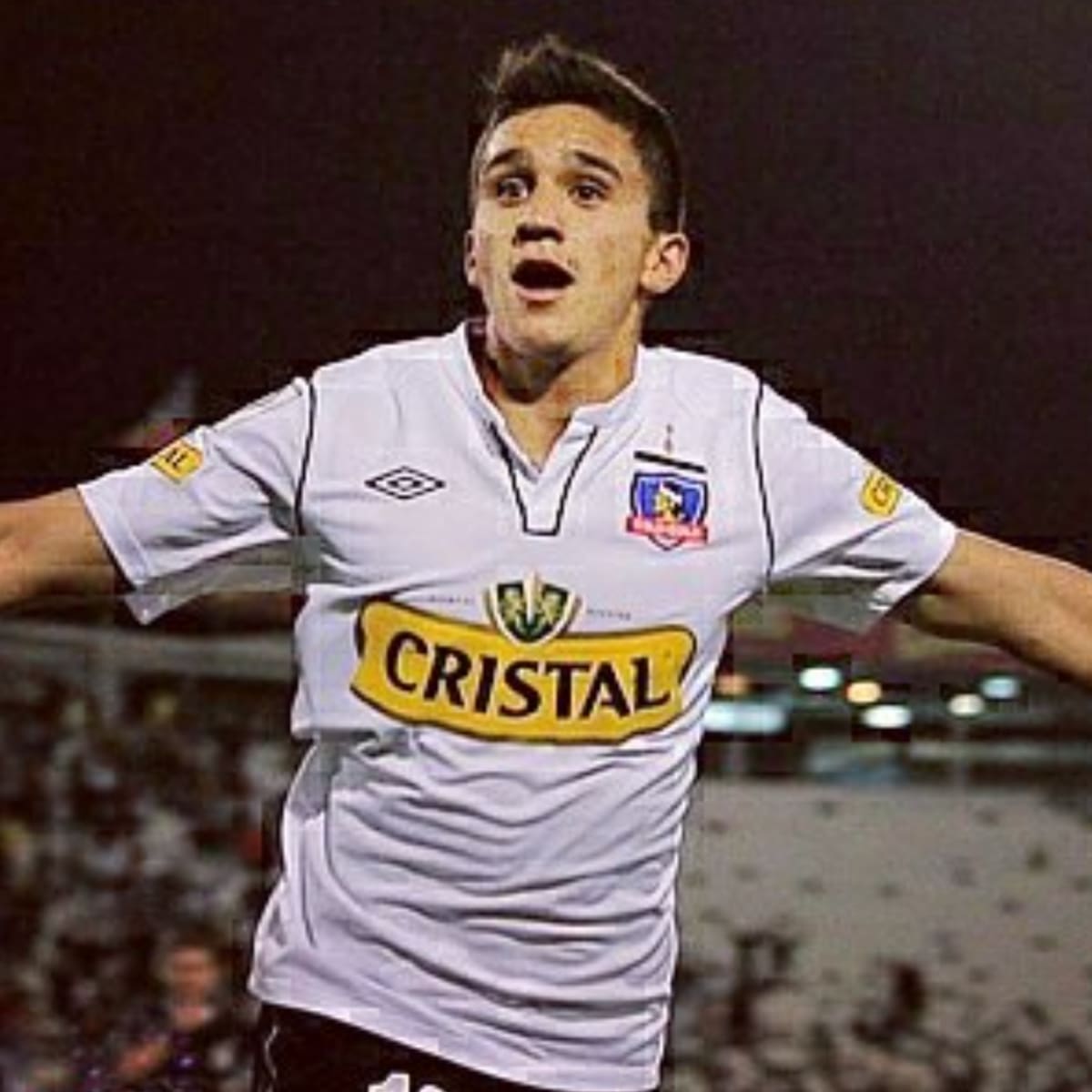 “Cuando debuté en Colo Colo fue Esteban Paredes quien me ayudó; hoy ya no soy tan hincha del club”