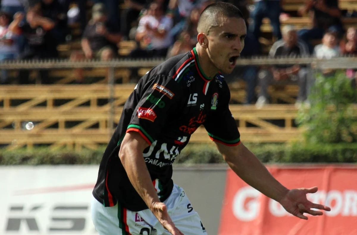 Ex Colo Colo busca su gran revancha en el fútbol chileno en Lota Schwager: “Quiero estar entre los goleadores”