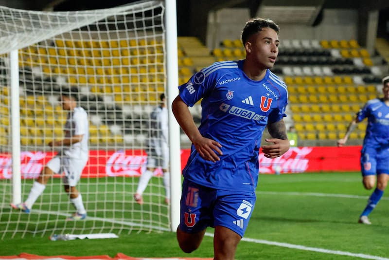 En la U esperan recuperarlo para el final del campeonato. Foto: Agencia Aton