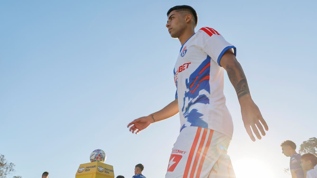 “Estoy muy feliz y orgulloso de renovar con el club de mis amores; después de mi familia, la U es todo”