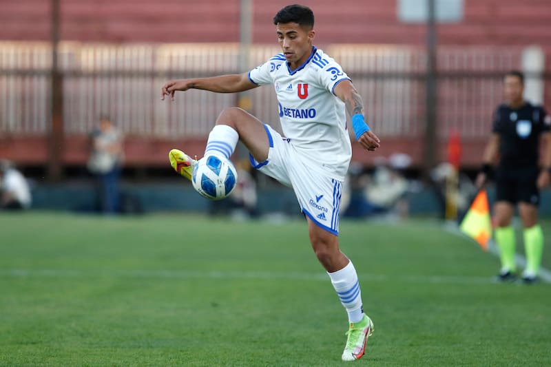 Sigue sin ser titular en Universidad de Chile