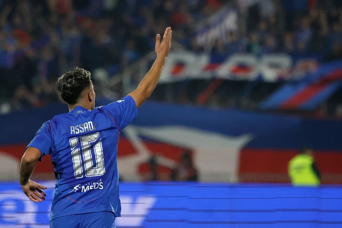 . El crack azul con la 10 de la U en la espalda. Foto: Agencia Aton.