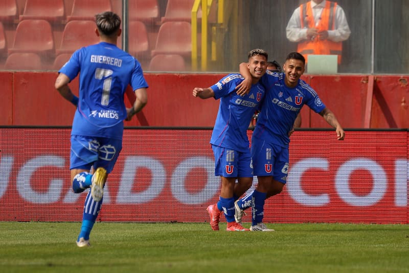 Dos de los puntos altos de la U en la Supercopa. Foto: Felipe Escobedo - En Cancha