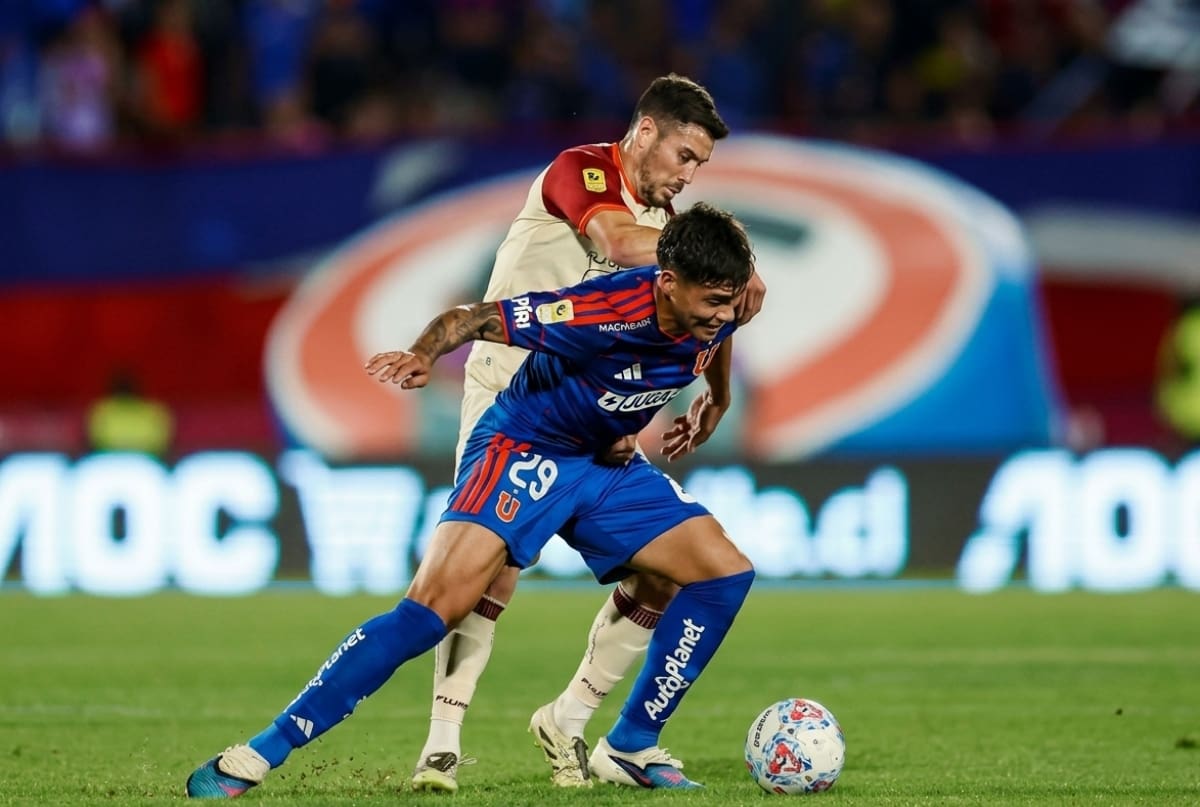 Le ha ganado el puesto a Lucas Romero. Foto: @udechile