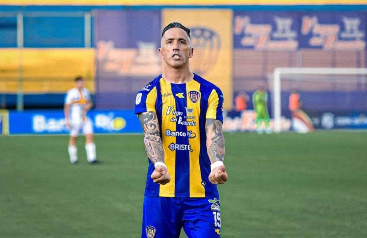 El paraguayo dejó de ser jugador del Sportivo Luqueño debido a problemas con la hinchada. Créditos: @lucasbarrios_oficial.