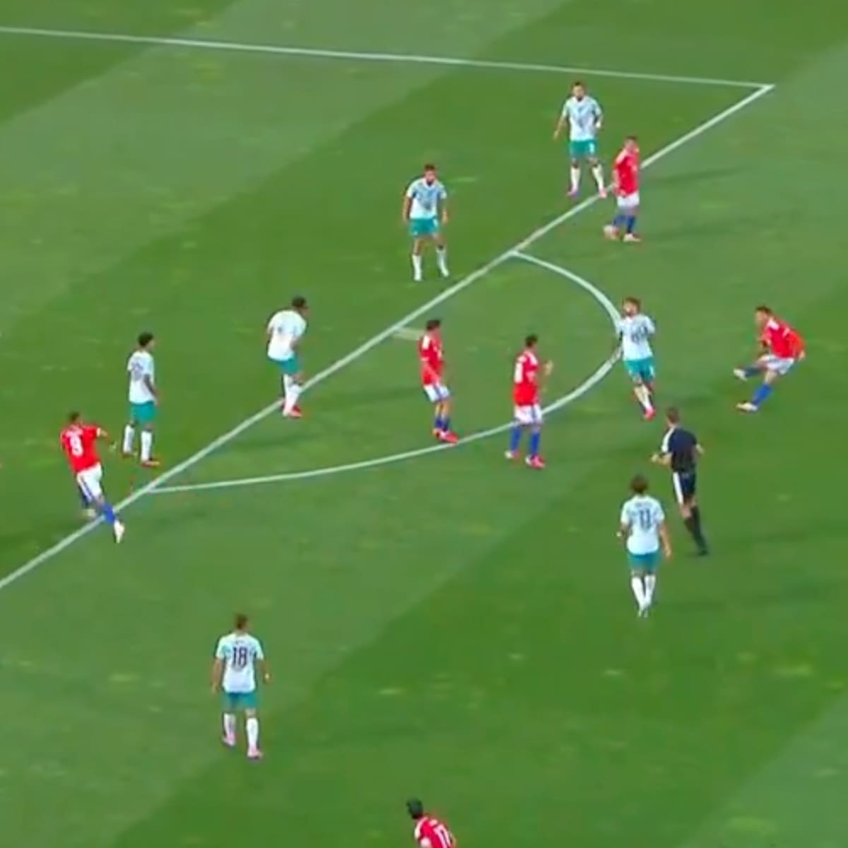 VIDEO | ¡El del honor! El golazo de Lucas Cepeda para marcar el descuento de Chile ante Portugal