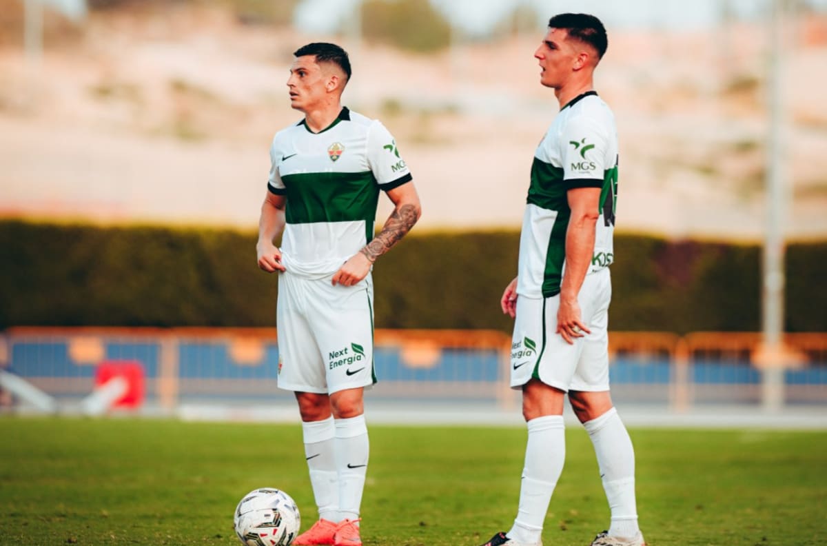 Lucas Cepeda sigue brillando en la pretemporada del Elche y calienta motores para el inicio de LaLiga