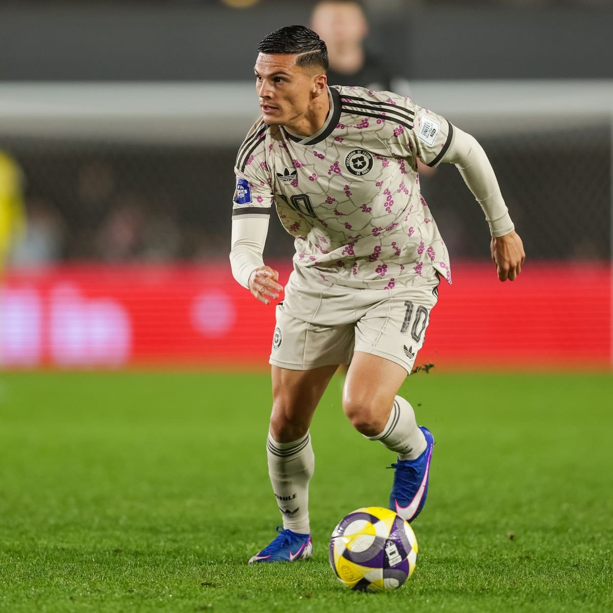 Lucas Cepeda toma postura por el futuro DT de La Roja