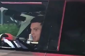 Hinchas de Colo Colo se encontraron a Lucas Cepeda en la calle y así reaccionó el jugador