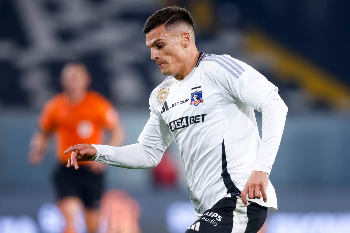 El extremo deja Colo Colo para jugar en el Elche de España.