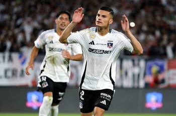 Le dan con todo a Lucas Cepeda por su rendimiento: “No tiene la cabeza en Colo Colo”