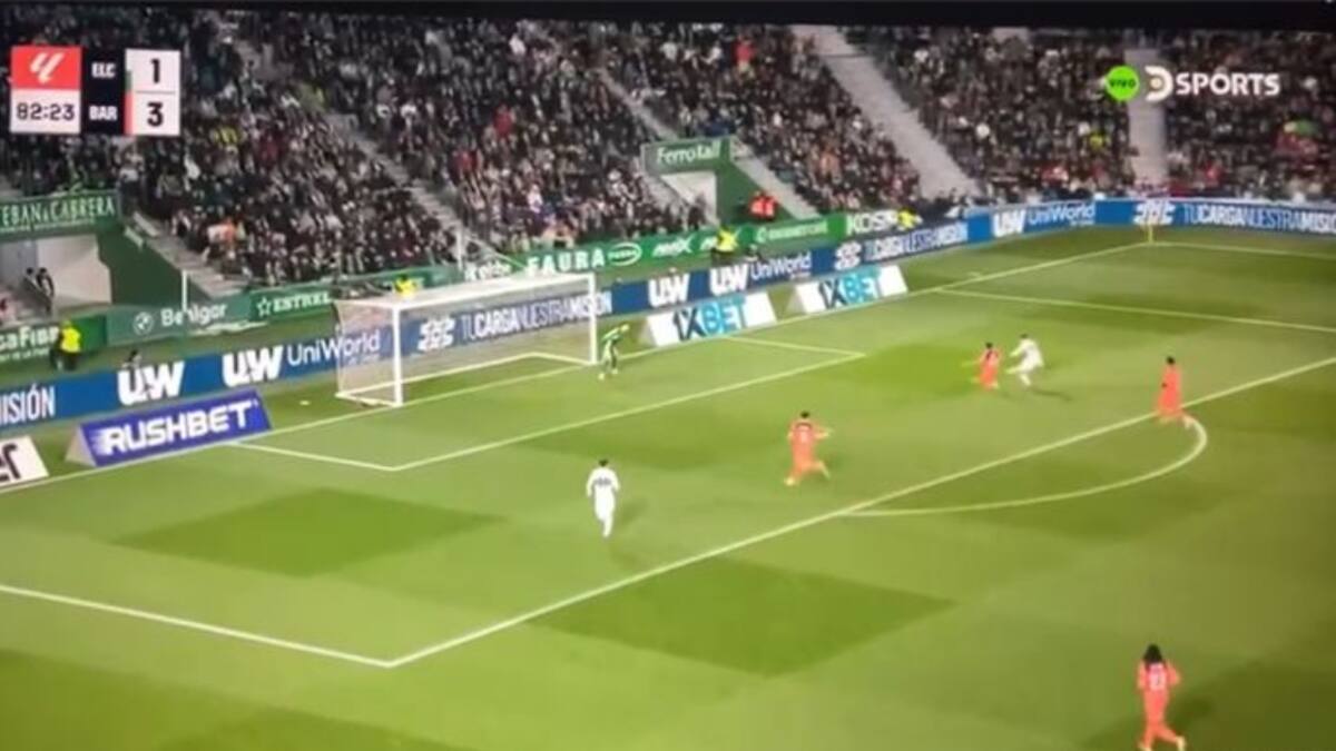 VIDEO | Era el debut soñado: la inmejorable ocasión de gol que falló Lucas Cepeda en el Elche