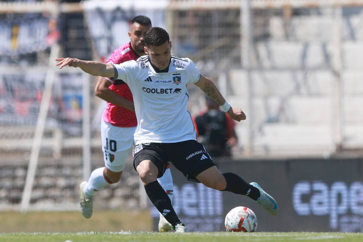 , delantero de Colo Colo. Foto: Agencia Aton.