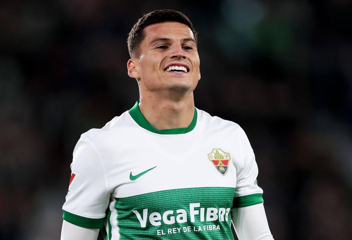 El chileno se llena de elogios en el Elche y crecen las expectativas. Foto: @elchecf.
