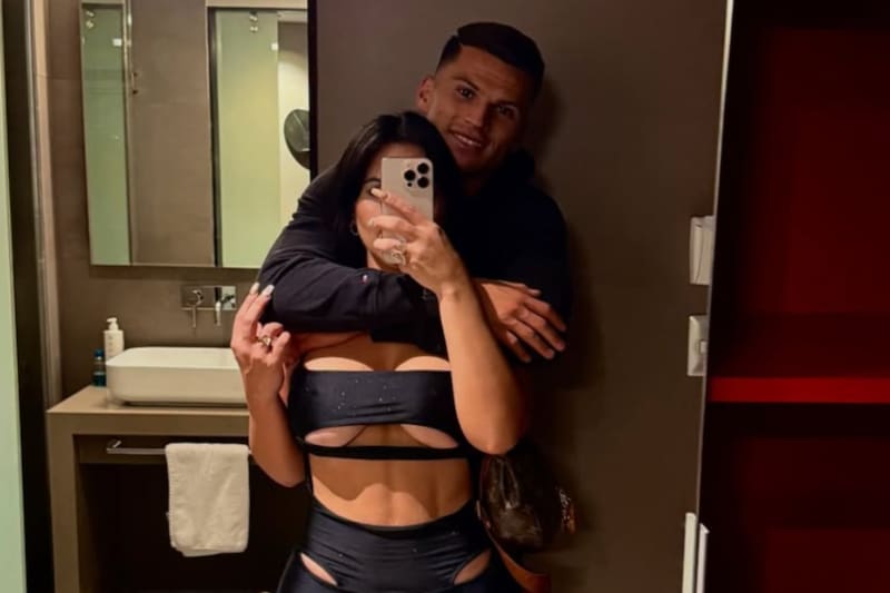 El delantero de Colo Colo confirmó nuevo romance.