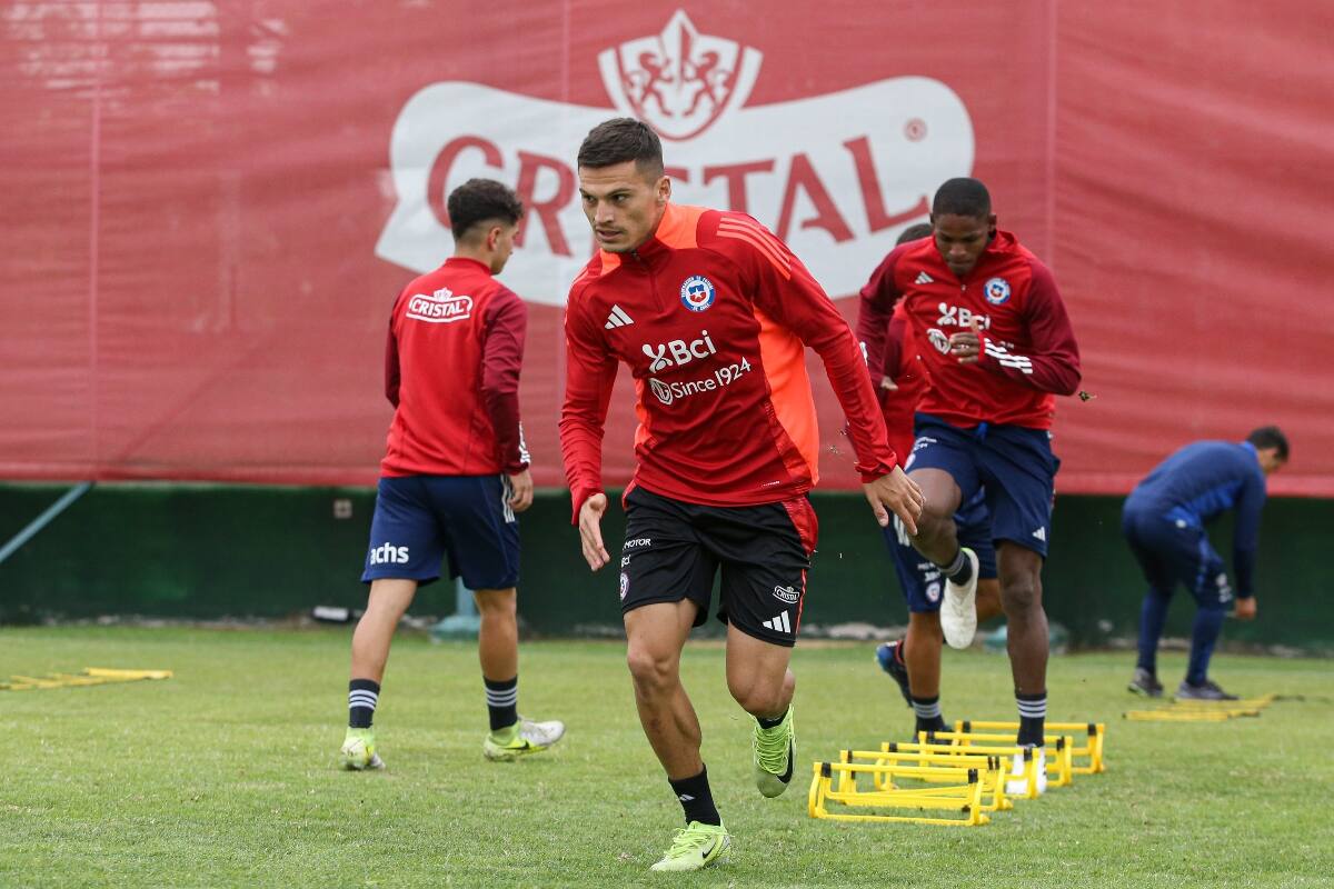 entrenando con la Selección Chilena. Foto: Francisco Mendoza/Comunicaciones FFCh.