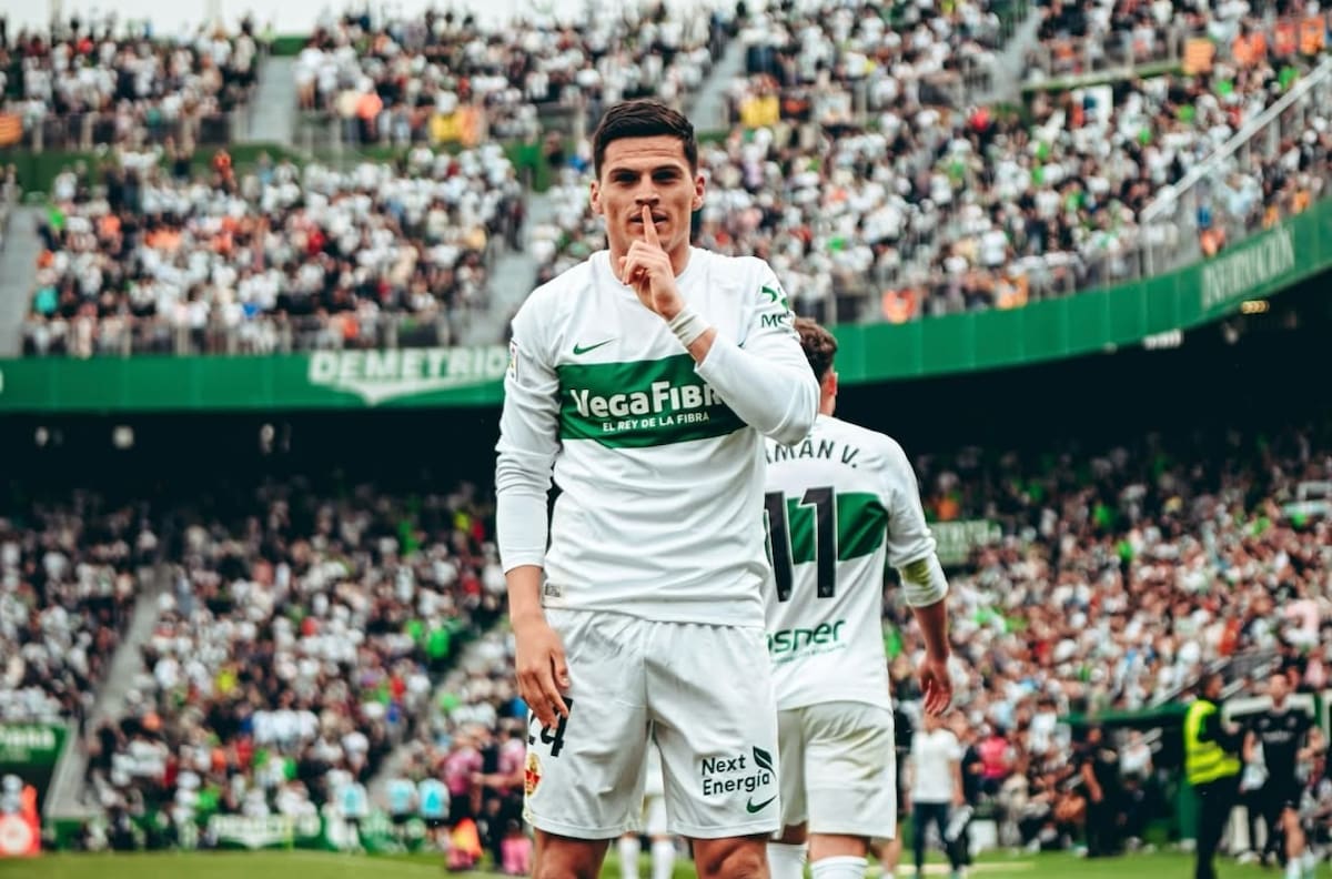 VIDEO | Lucas Cepeda marca su primer gol en España y manda al Sevilla de Alexis y Suazo a zona de descenso