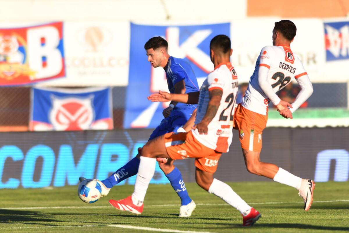 El delantero marcó el único gol de la U ante Cobresal. Foto: Aton.