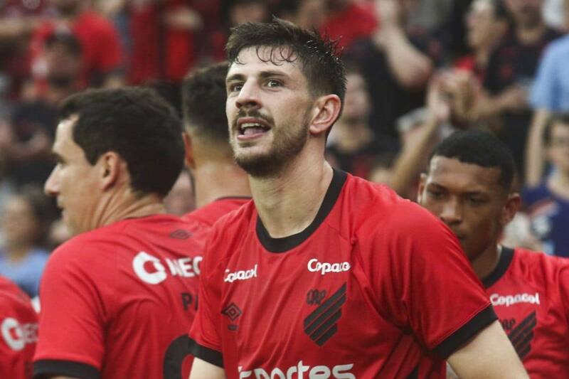no llegará a préstamo proveniente de Athletico Paranaense.