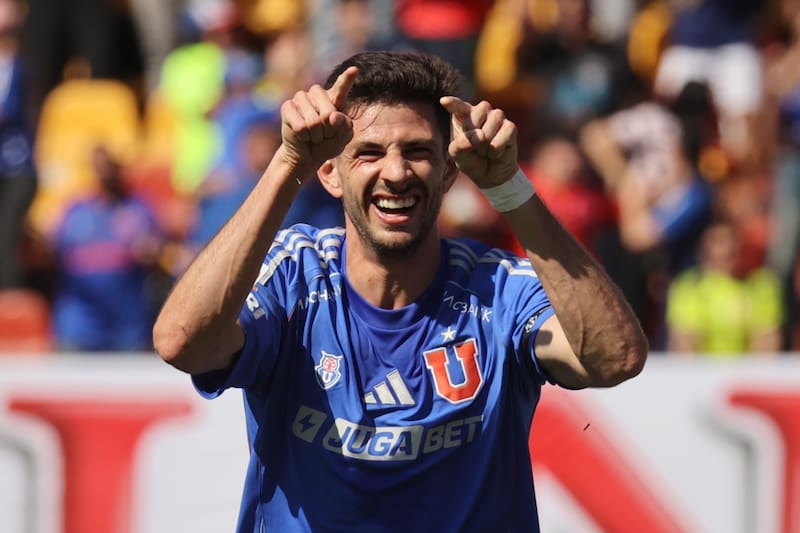 El delantero aportó con dos goles al triunfo de Universidad de Chile sobre Palestino. Foto: Agencia ATON.