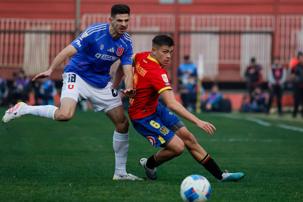 Su ridícula expulsión provocó el enojo de Gustavo Álvarez. Foto: Aton.