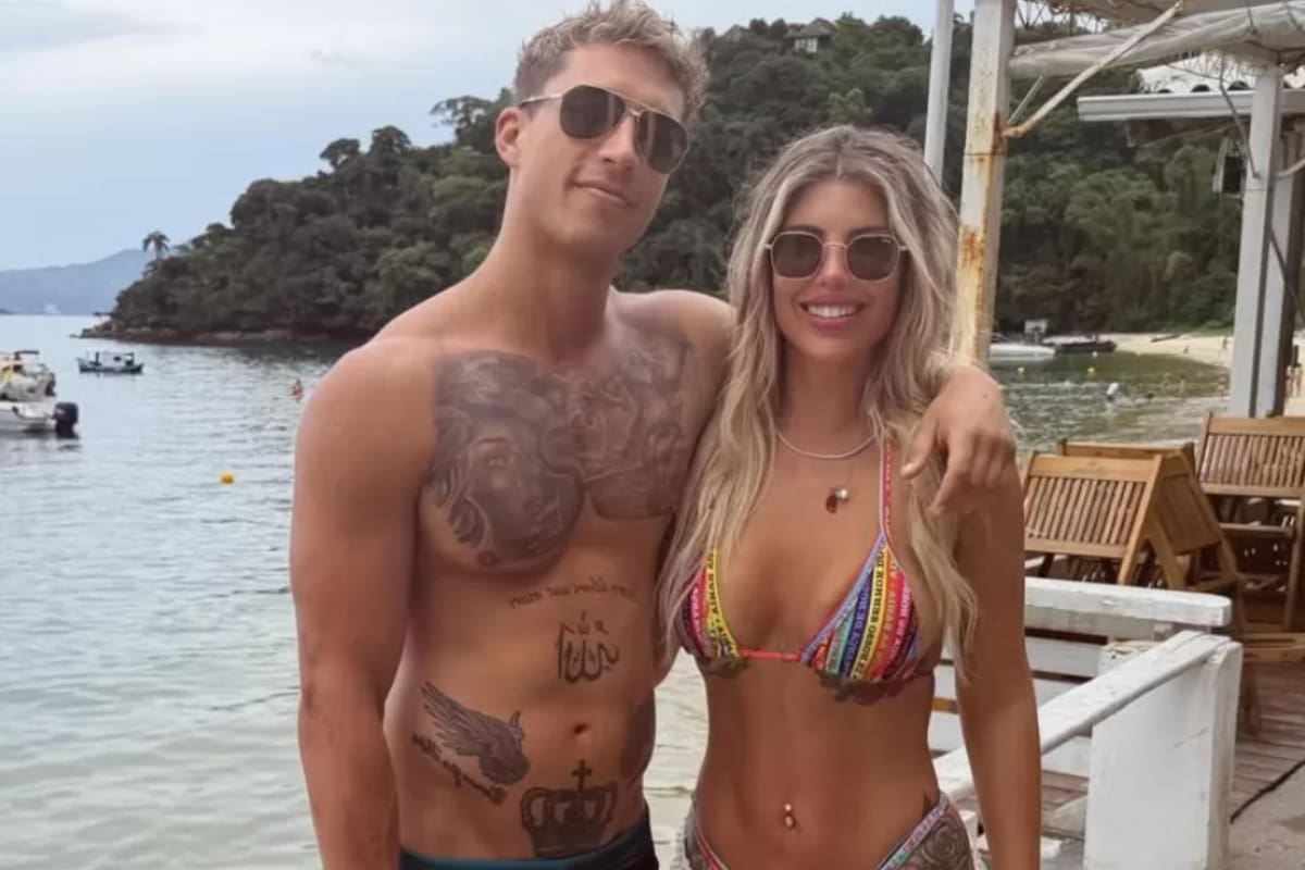Se filtran comprometedores mensajes del joven deportista que comprueban una infidelidad.