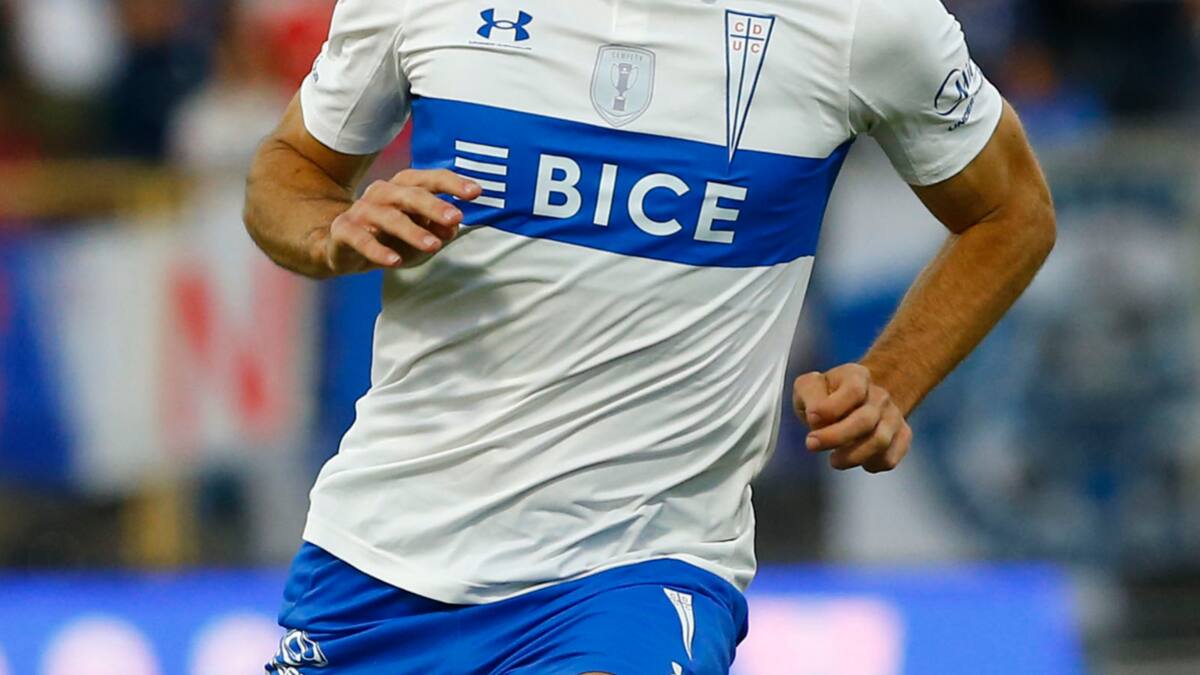El criticado refuerzo de la UC que ahora la rompe en el fútbol argentino