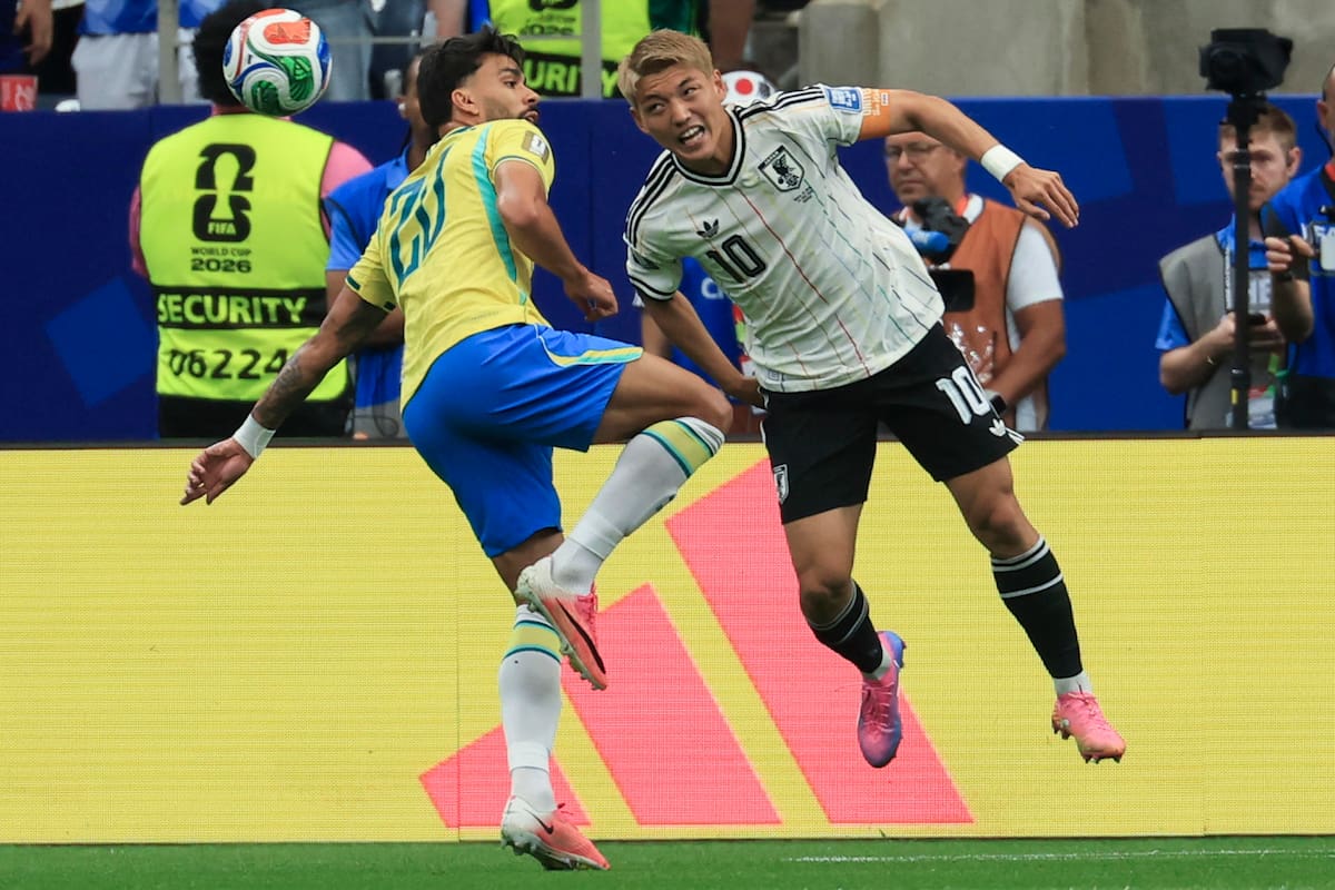 Lucas Paquetá en el partido ante Japón