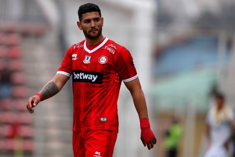 Lucas Passerini le reclamó a Unión La Calera en la previa del duelo contra la U. Foto: Aton