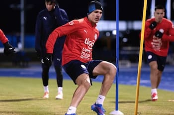 Segundo refuerzo de la U: Lucas Romero recibió emotivo mensaje antes de venir a Chile