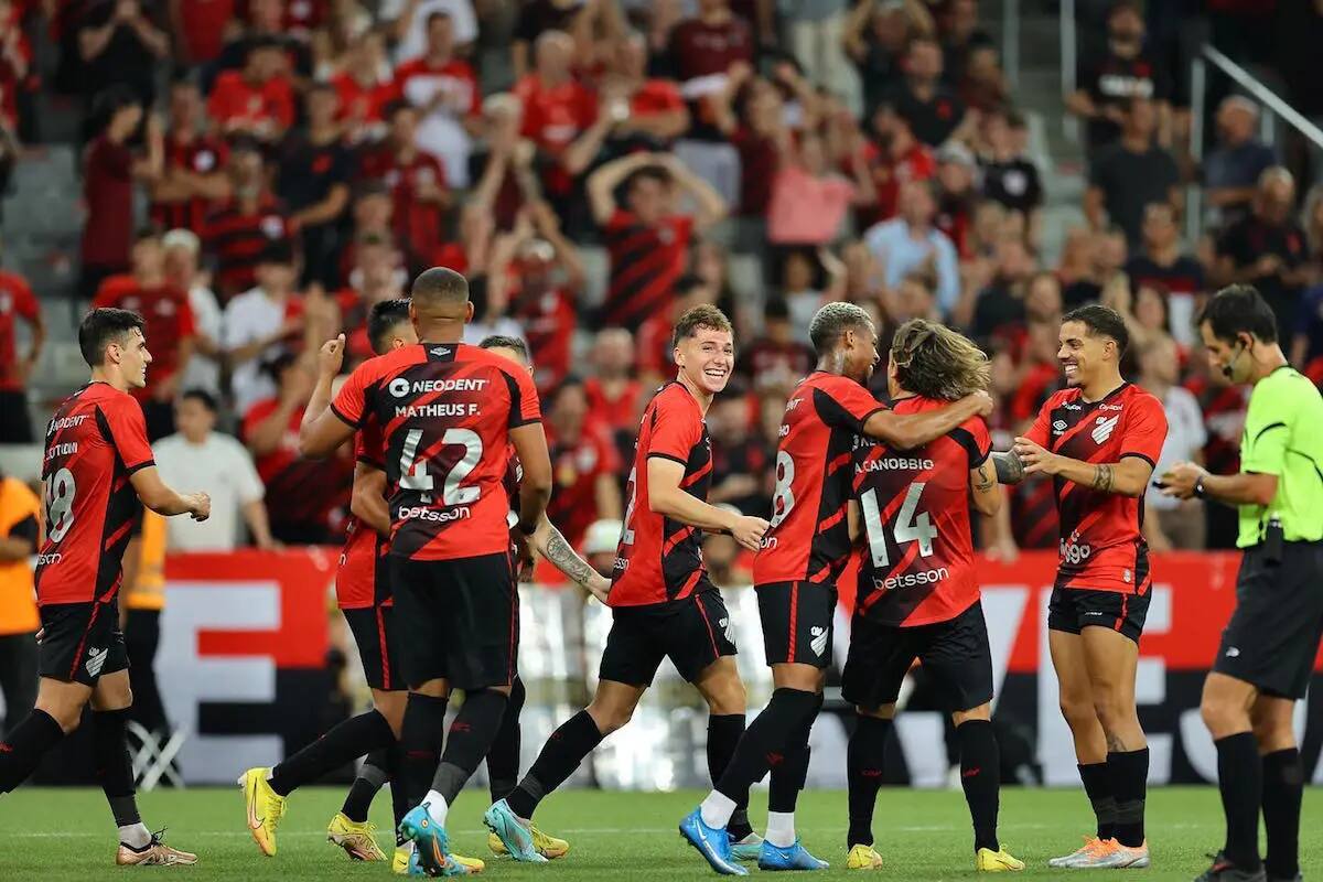 Luciano Arriagada en Athletico Paranaense