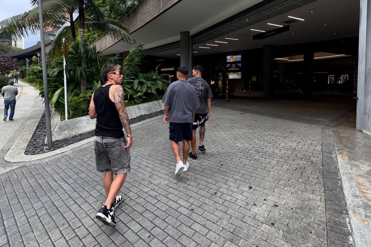 El ex Colo Colo se fue de viaje junto a Vicente Pizarro y Daniel Gutiérrez.